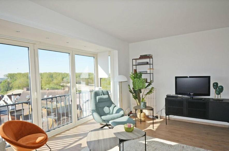 Zonnig In Duinbergen Apartment